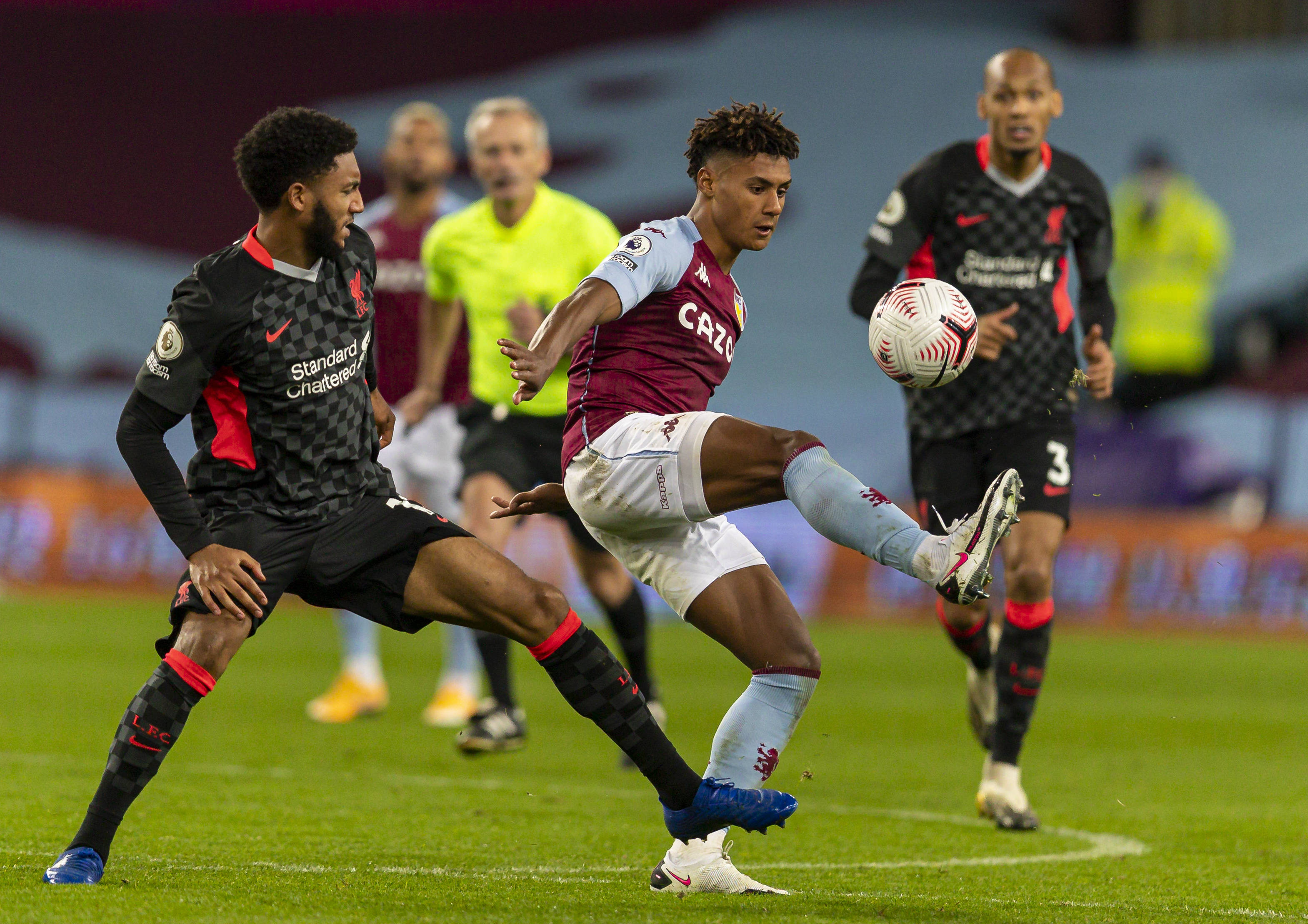 何球队的制 何球队的制