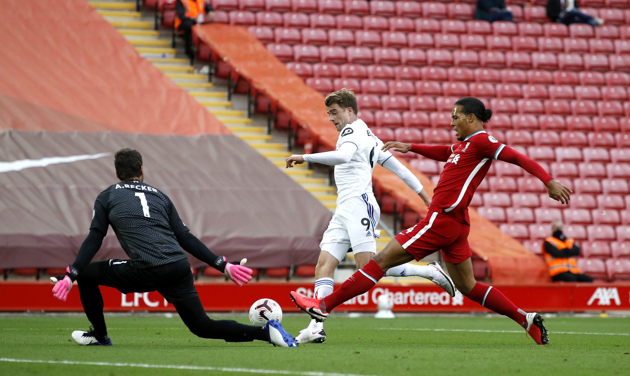 以发挥中场 以发挥中场