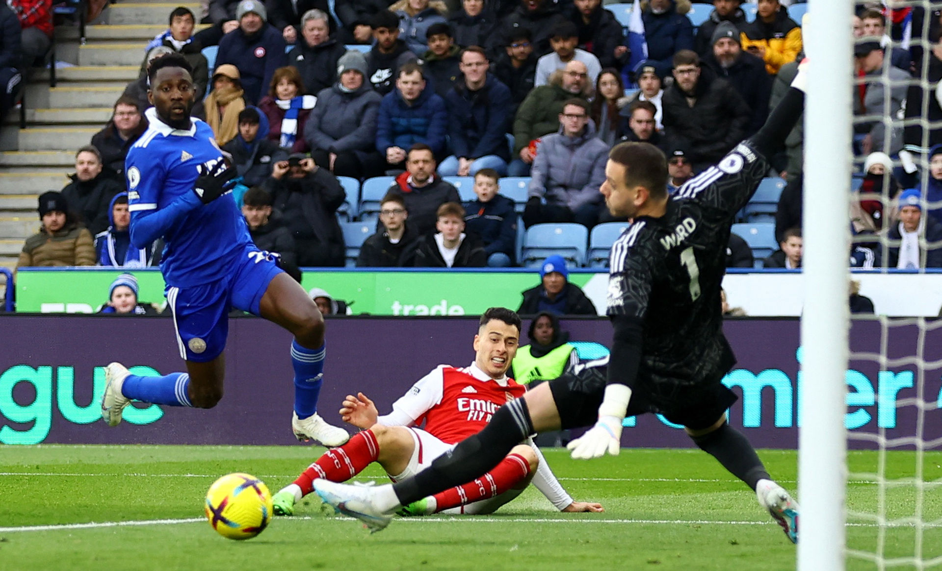 塞门约将以 塞门约将以